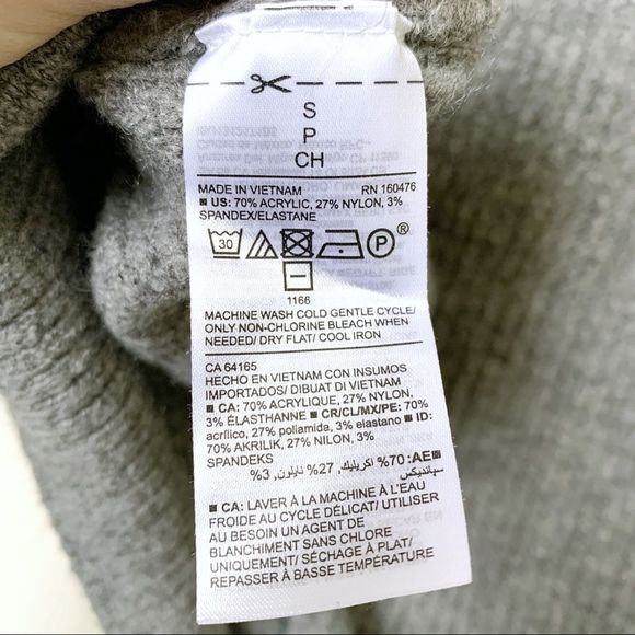 Old Navy Crew Neck Sweater - Picture 5 of 5